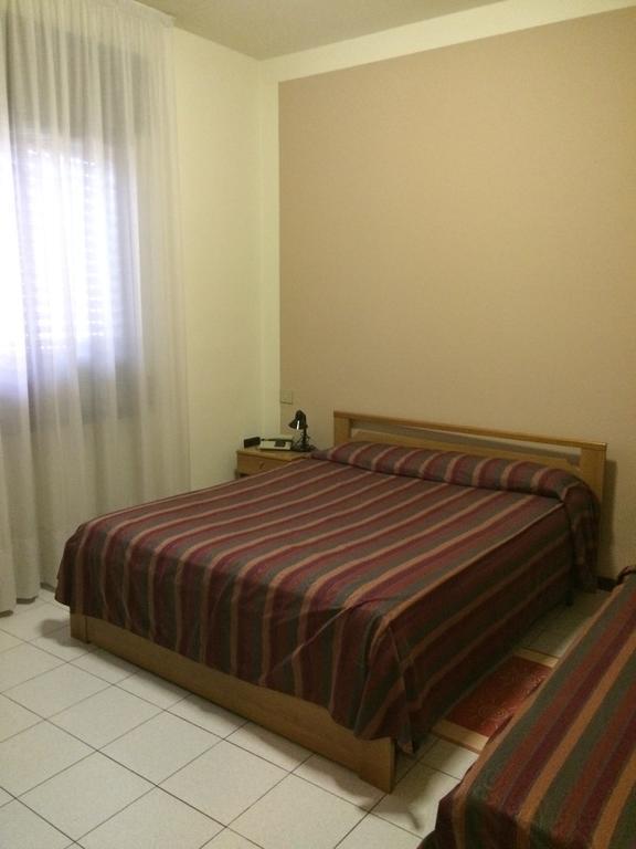 Albergo Cristallo Cittiglio Ngoại thất bức ảnh