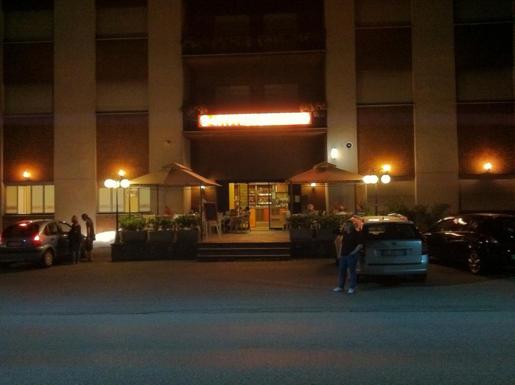 Albergo Cristallo Cittiglio Ngoại thất bức ảnh